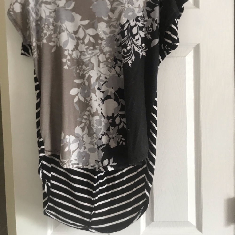 Christopher Banks Tee - Picture 2 of 4